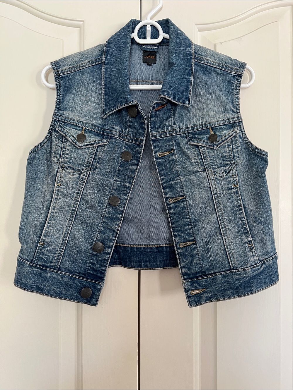JAG Denim Vest in Light Blue Wash
Size XSP